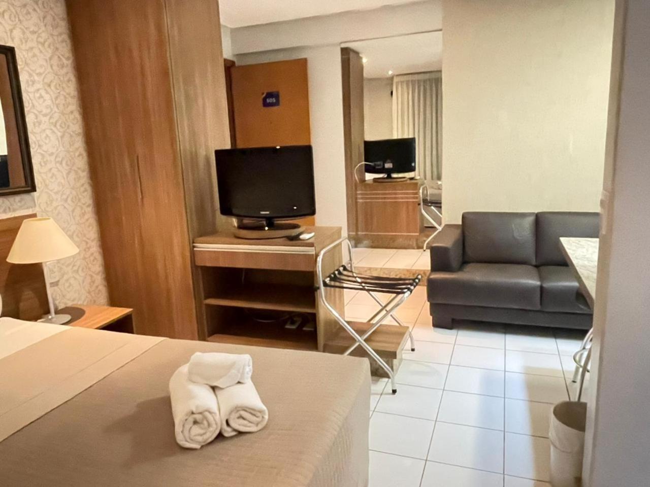 Sun Square Suites Hotel By Lual Goiânia Eksteriør billede